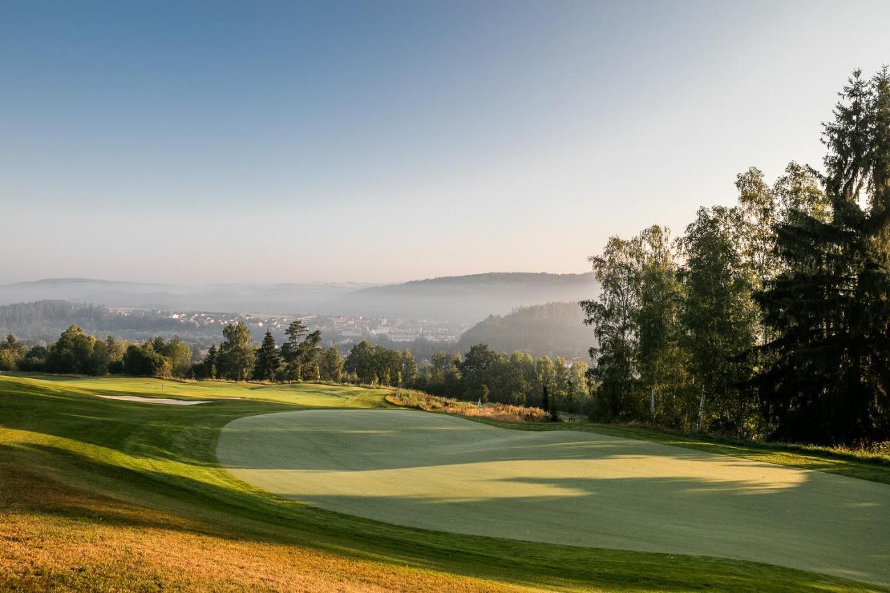 Panorama Golf Resort Kácov 外观 照片
